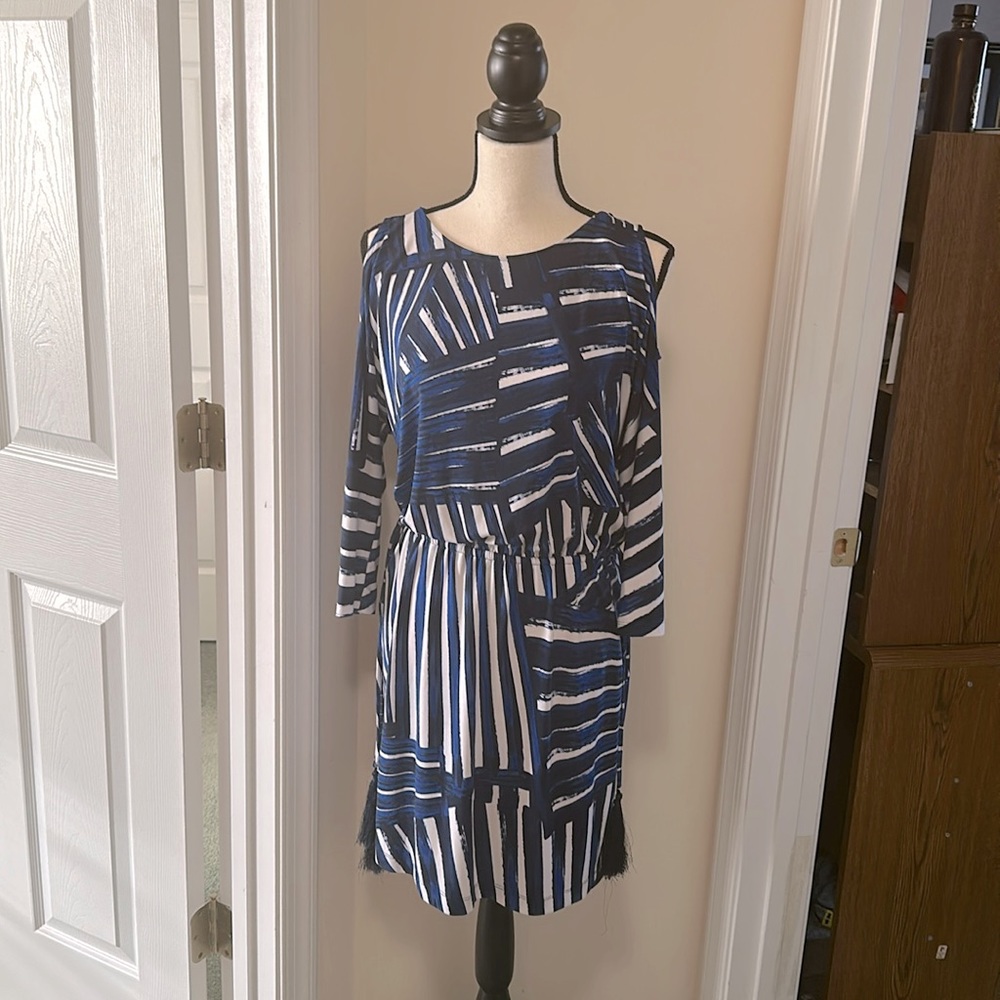 Never worn. No tags-a gift